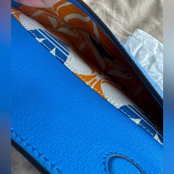 💙 Gucci x Adidas Leather Belt Bag – Retro Blue - Picture 7 of 8